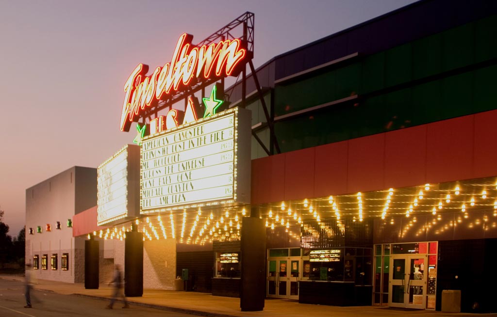 Tinseltown USA Movie Theater  Gallery