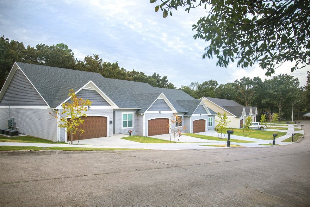 Villas of Lakewood - North Little Rock, AR Images